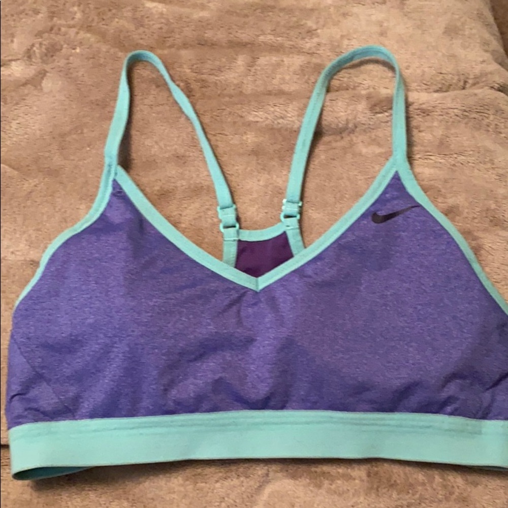 nike sports bra